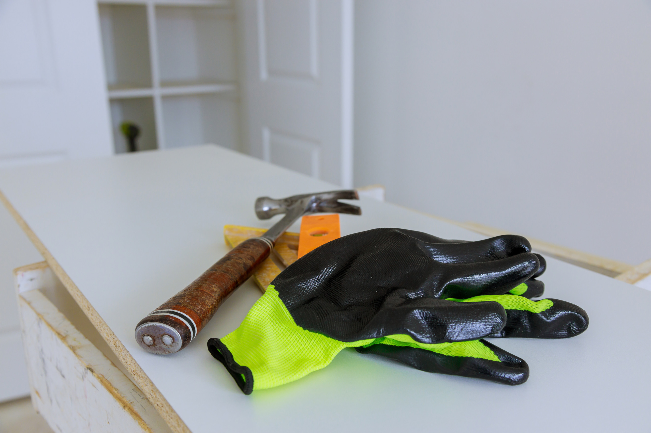 The Ultimate Guide to Hiring a Reliable Handyman Service for Home Repairs <span class=read-time-custom>9 mins read</span>